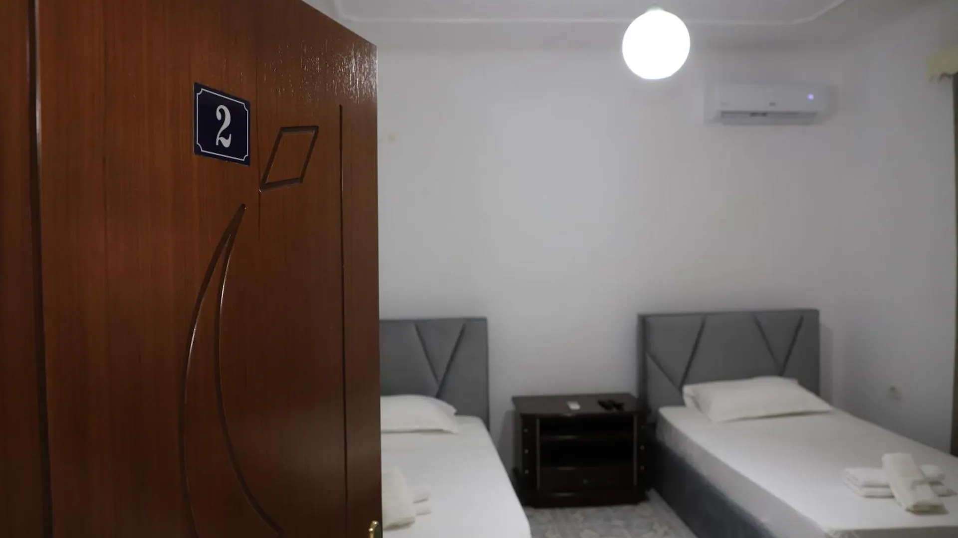 Πανσιόν Guesthouse Ab Μπεράτ