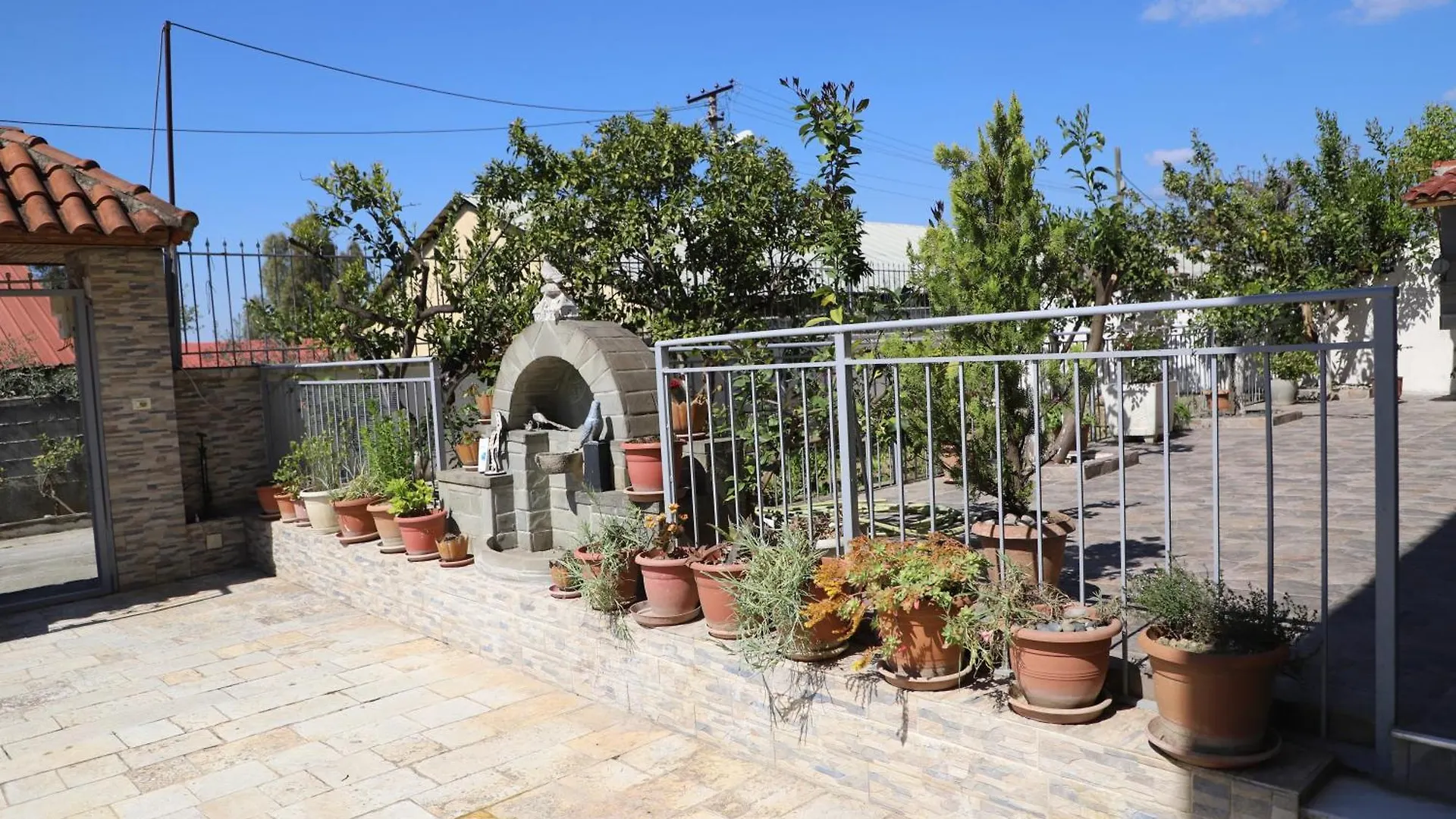 Guesthouse Ab Μπεράτ